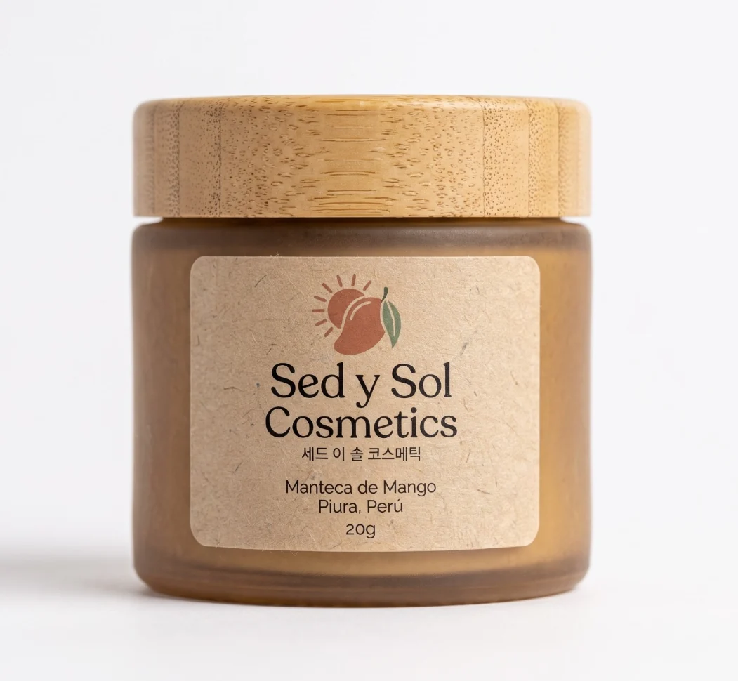 Frasco de vidrio ámbar esmerilado de 20 g con tapa de bambú y etiqueta kraft de Sed y Sol Cosmetics (세드 이 솔 코스메틱) — Manteca de Mango de Piura, Perú